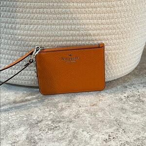 kate spade Pebbled Leather Wristlet in Cognac nwt